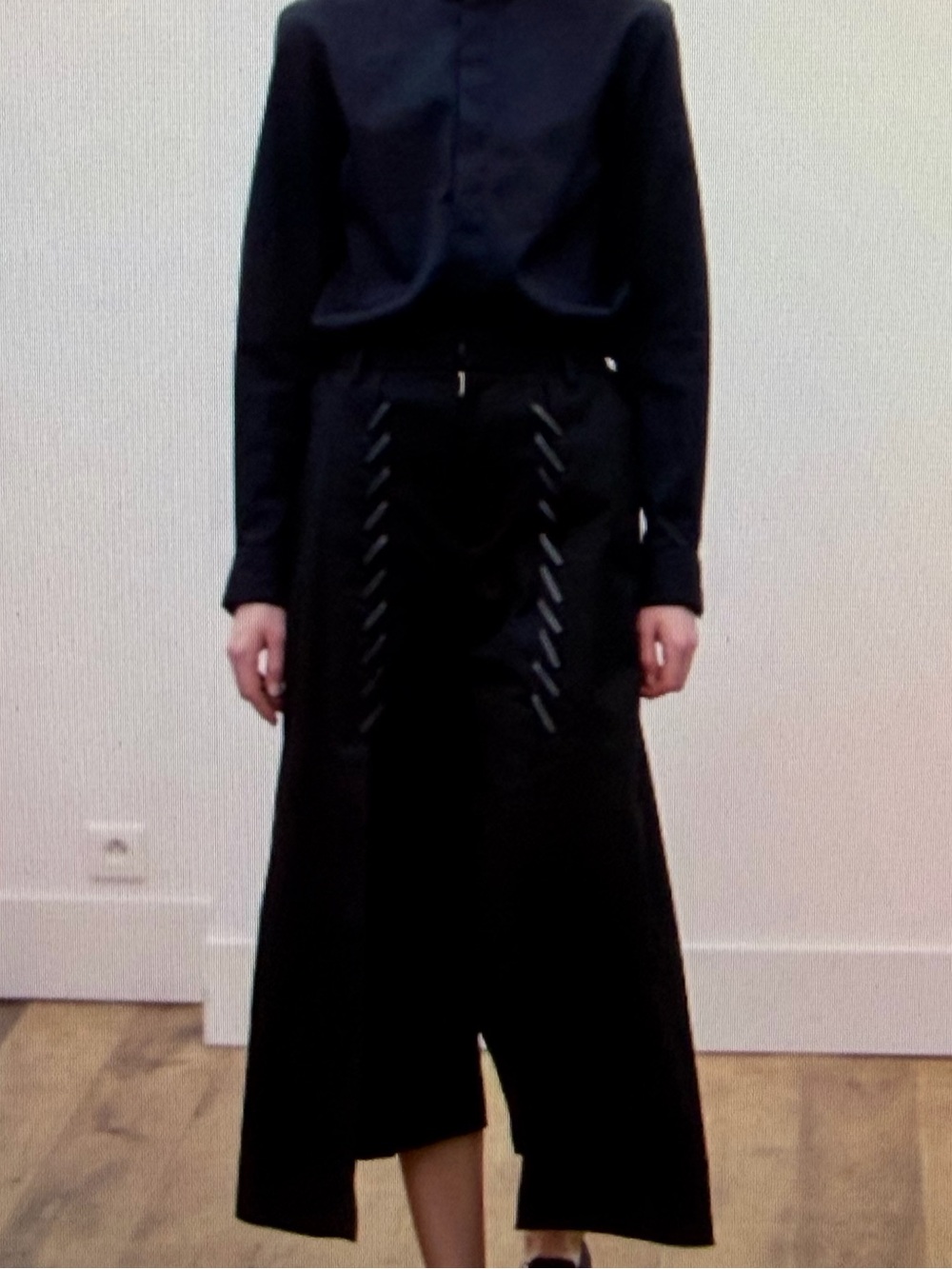 Noir Kei Ninomiya Black Wide-Leg Cropped Panel Trousers with Lace-Up Front